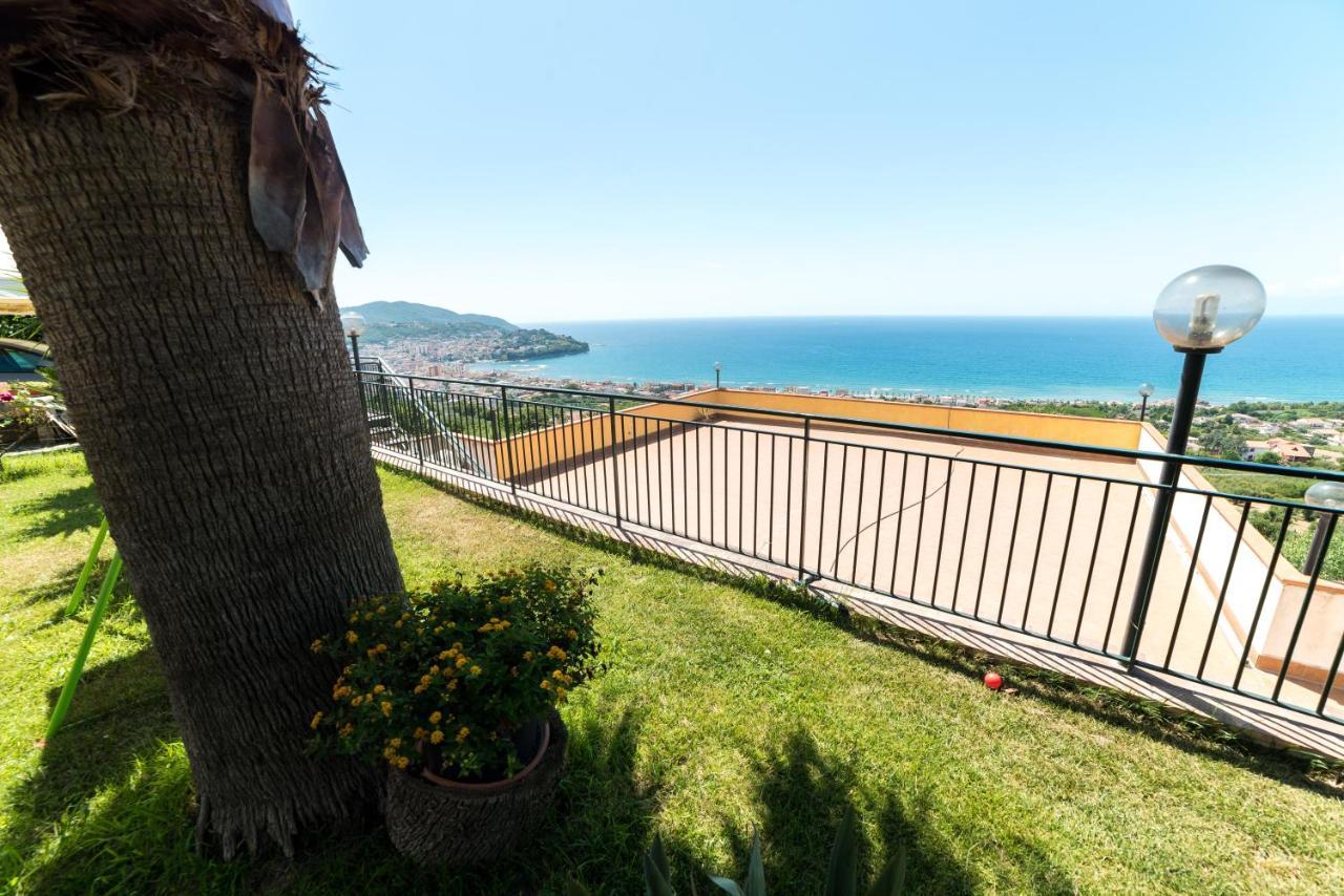 B&B "L'Eco Del Mare" Agropoli Exteriör bild