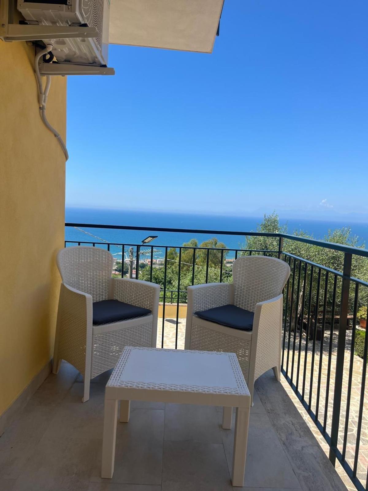 B&B "L'Eco Del Mare" Agropoli Exteriör bild